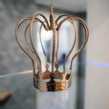 Timeout Royal Apartment