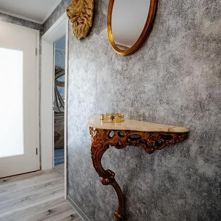 Timeout Royal * Ellar