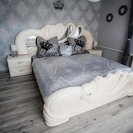 Timeout Royal Apartment Ellar