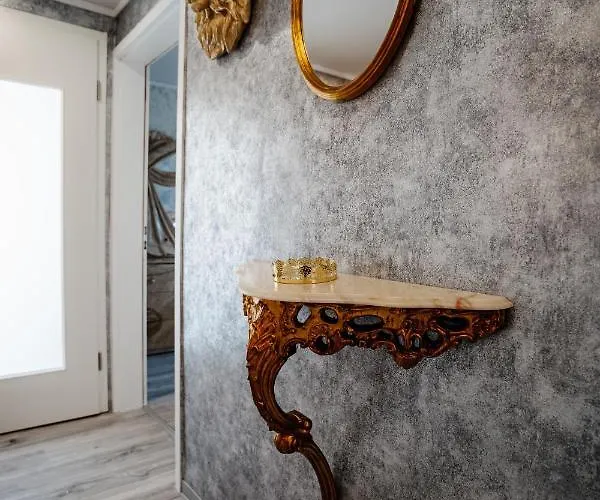 Timeout Royal * Ellar